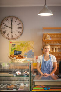 portrait d'hélène épicerie du poujol